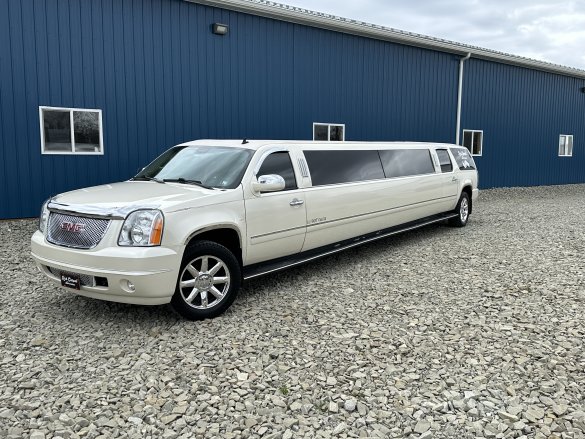 2009 GMC Yukon Denali SUV Stretch