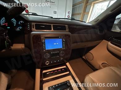 2009 GMC Yukon Denali SUV Stretch