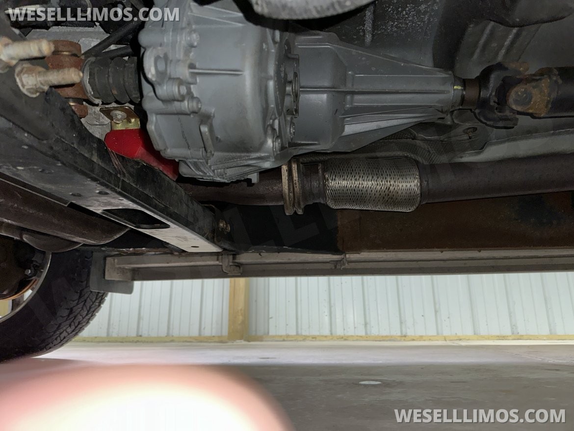 Photo of SUV Stretch for sale: 2009 GMC Denali 200"