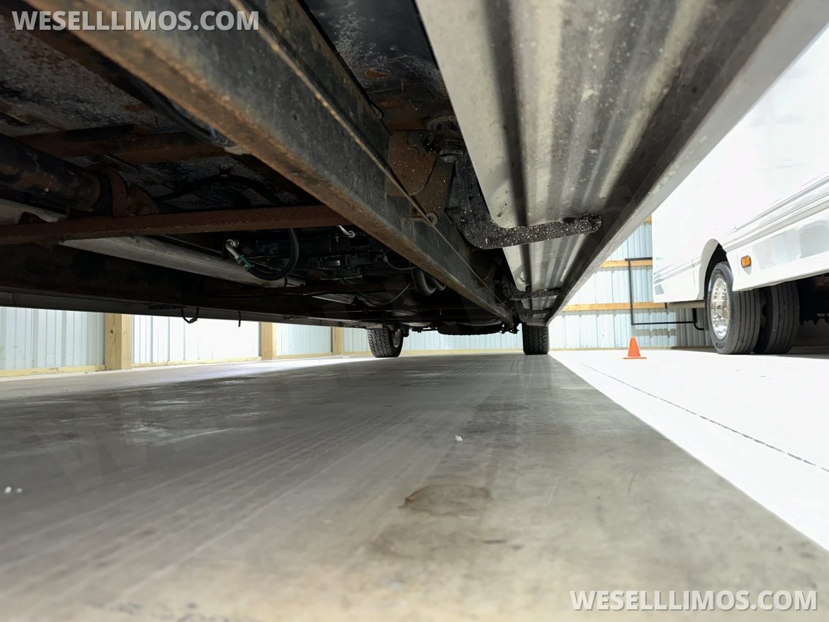 Photo of SUV Stretch for sale: 2009 GMC Denali 200"