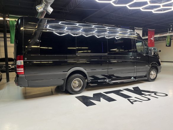 2014 Battisti Customs Mercedes-Benz Sprinter 3500 Limousine