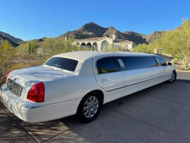 2006 Tiffany  Lincoln Towncar  Limousine