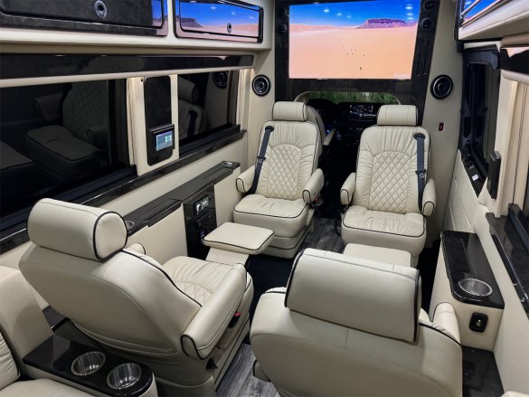 2020 Luxe Cruiser Limousine Midwest Automotive Designs Mercedes-Benz Sprinter