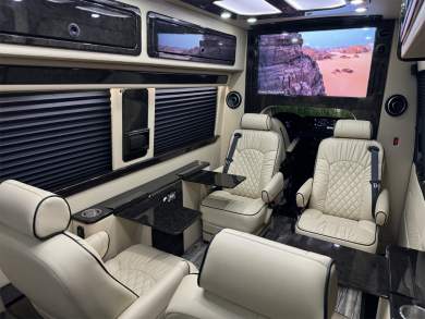 2020 Luxe Cruiser Limousine Midwest Automotive Designs Mercedes-Benz Sprinter