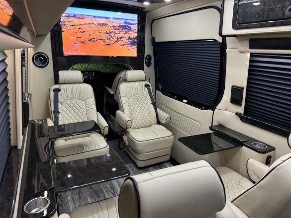 2020 Luxe Cruiser Limousine Midwest Automotive Designs Mercedes-Benz Sprinter