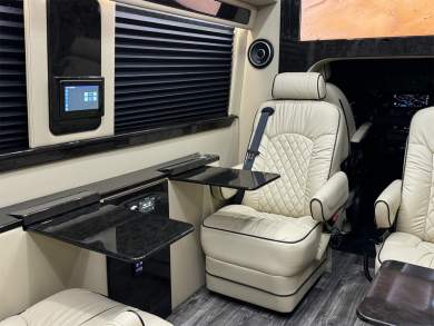 2020 Luxe Cruiser Limousine Midwest Automotive Designs Mercedes-Benz Sprinter