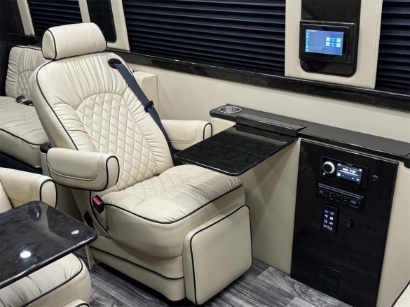 2020 Luxe Cruiser Limousine Midwest Automotive Designs Mercedes-Benz Sprinter