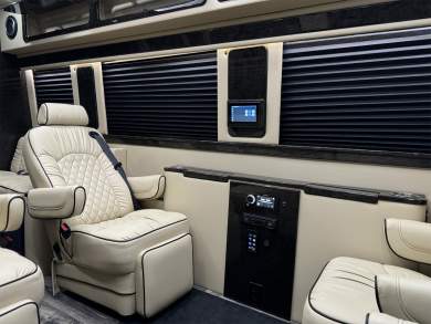 2020 Luxe Cruiser Limousine Midwest Automotive Designs Mercedes-Benz Sprinter