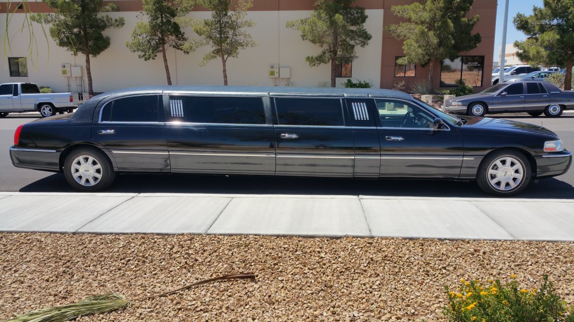 Limousine for Sale in Las Vegas, NV - Photo 4