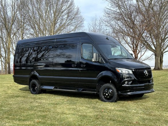 2024 Touring Coach AWD Auto Elite Mercedes-Benz Sprinter