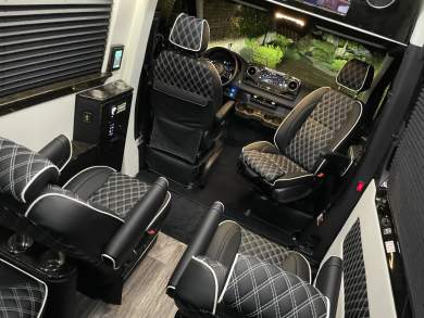 2025 Eco Evolution AWD 144WB Auto Elite Mercedes-Benz Sprinter