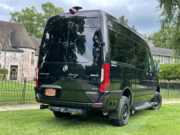 2025 Eco Evolution AWD 144WB Auto Elite Mercedes-Benz Sprinter