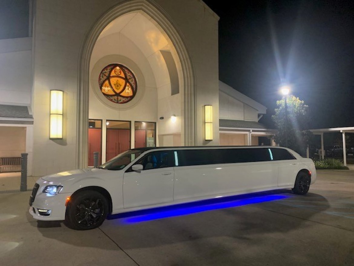 Limousine for sale: 2022 Chrysler 300 140&quot; by Moonlight