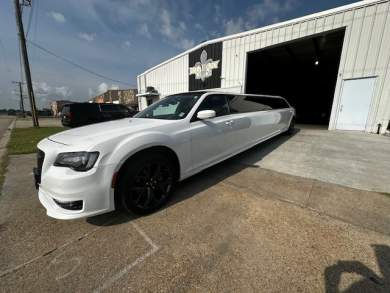 2022 Moonlight Chrysler 300 Limousine