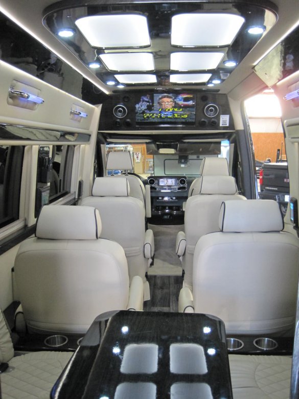 2020 Midwest Automotive Designs Mercedes-Benz 3500 Sprinter