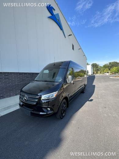 2024 Deluxe Sprinter Van - 15 Seater with Huge Luggage Space