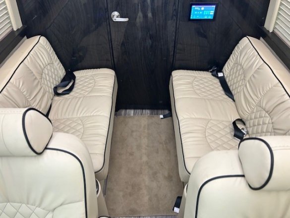 2022 Midwest Lux Cruiser Mercedes-Benz Sprinter 2500  Sprinter