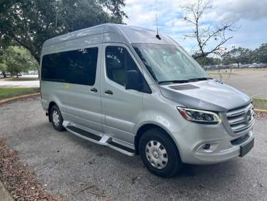 2022 Midwest Lux Cruiser Mercedes-Benz Sprinter 2500  Sprinter