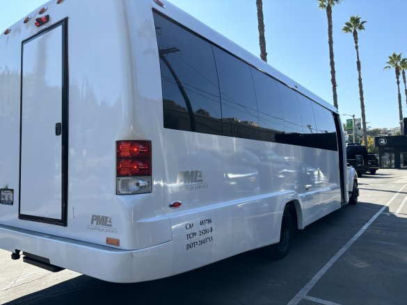 2016 Ford F-550 gasoline bus