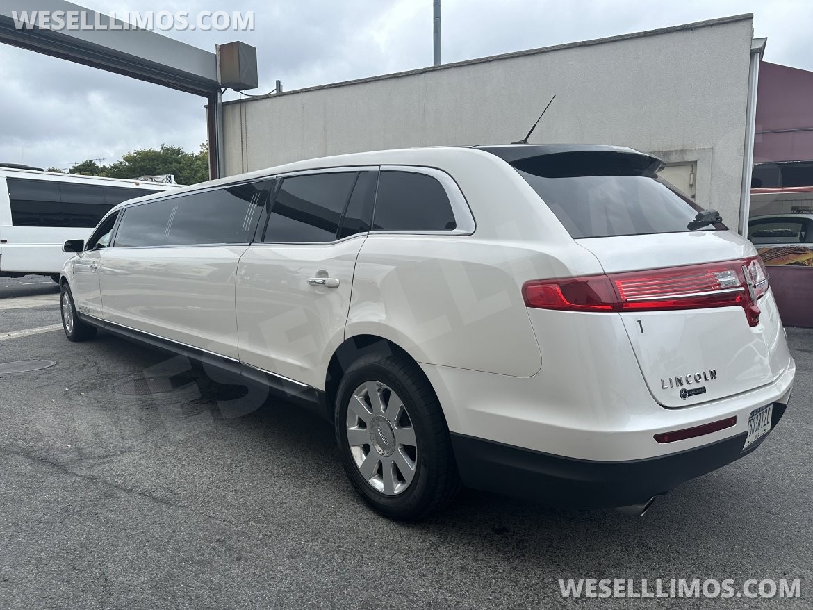 Limousine for Sale in Brooklyn, NY - Photo 2