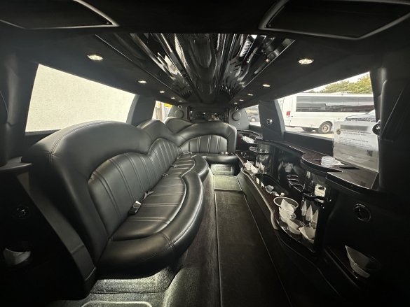 2019 Executive Stretch Lincoln MKT Limousine