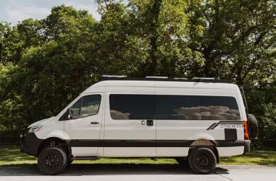 2025 27north Mercedes-Benz Venture Van  Sprinter