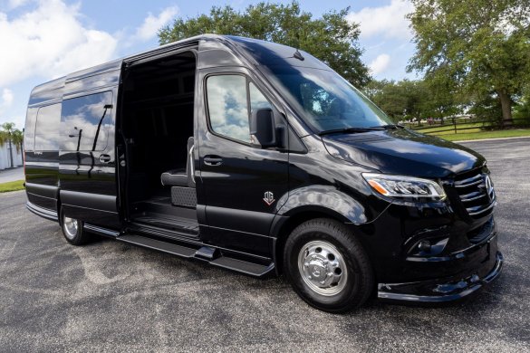 2025 OGV Luxury Coach Mercedes-Benz V-Drive 12LI Motorcoach