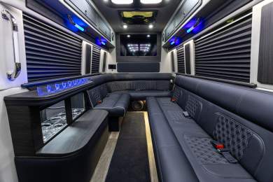 2025 OGV Luxury Coach Mercedes-Benz V-Drive 12LI Motorcoach