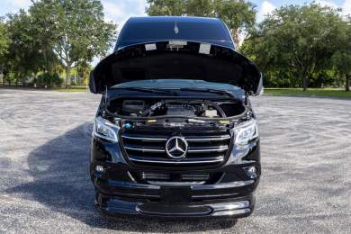 2025 OGV Luxury Coach Mercedes-Benz V-Drive 12LI Motorcoach