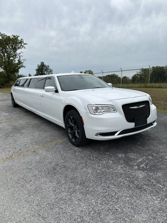 Chrysler 300 Limousine 10 passenger