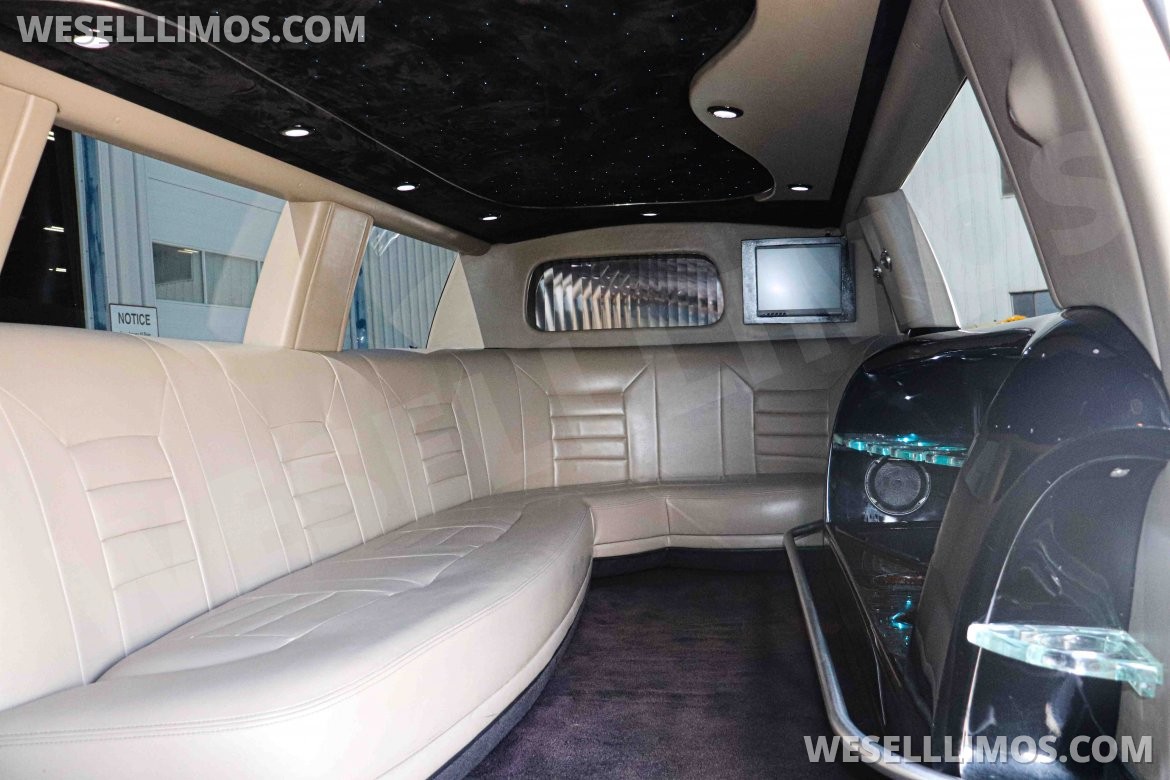 2002 Ford Excursion Limousine - Photo 3