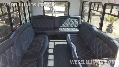 2007 Ford E450 Limo Bus for Sale in Temecula, California, US - Photo 4
