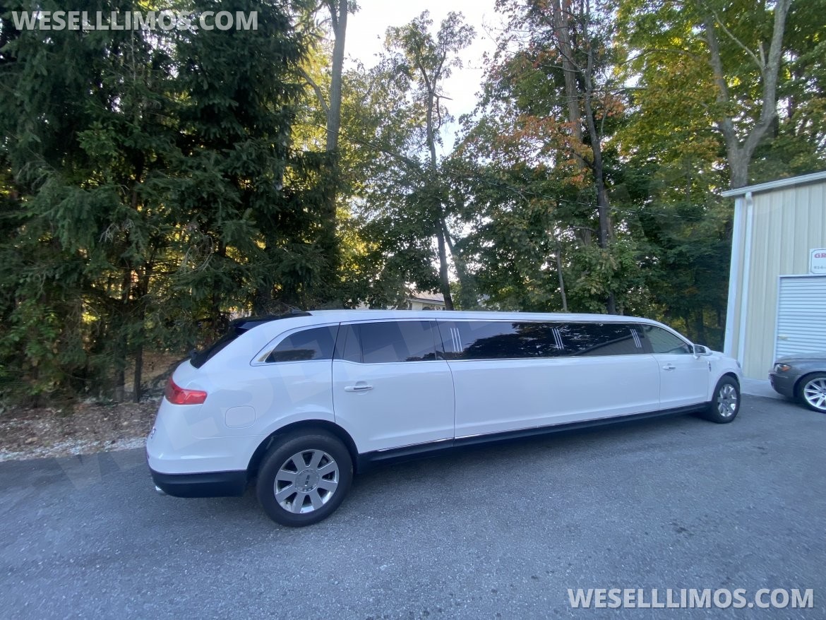 Photo of Limousine for sale: 2014 Lincoln Mkt 120&quot; by Executive