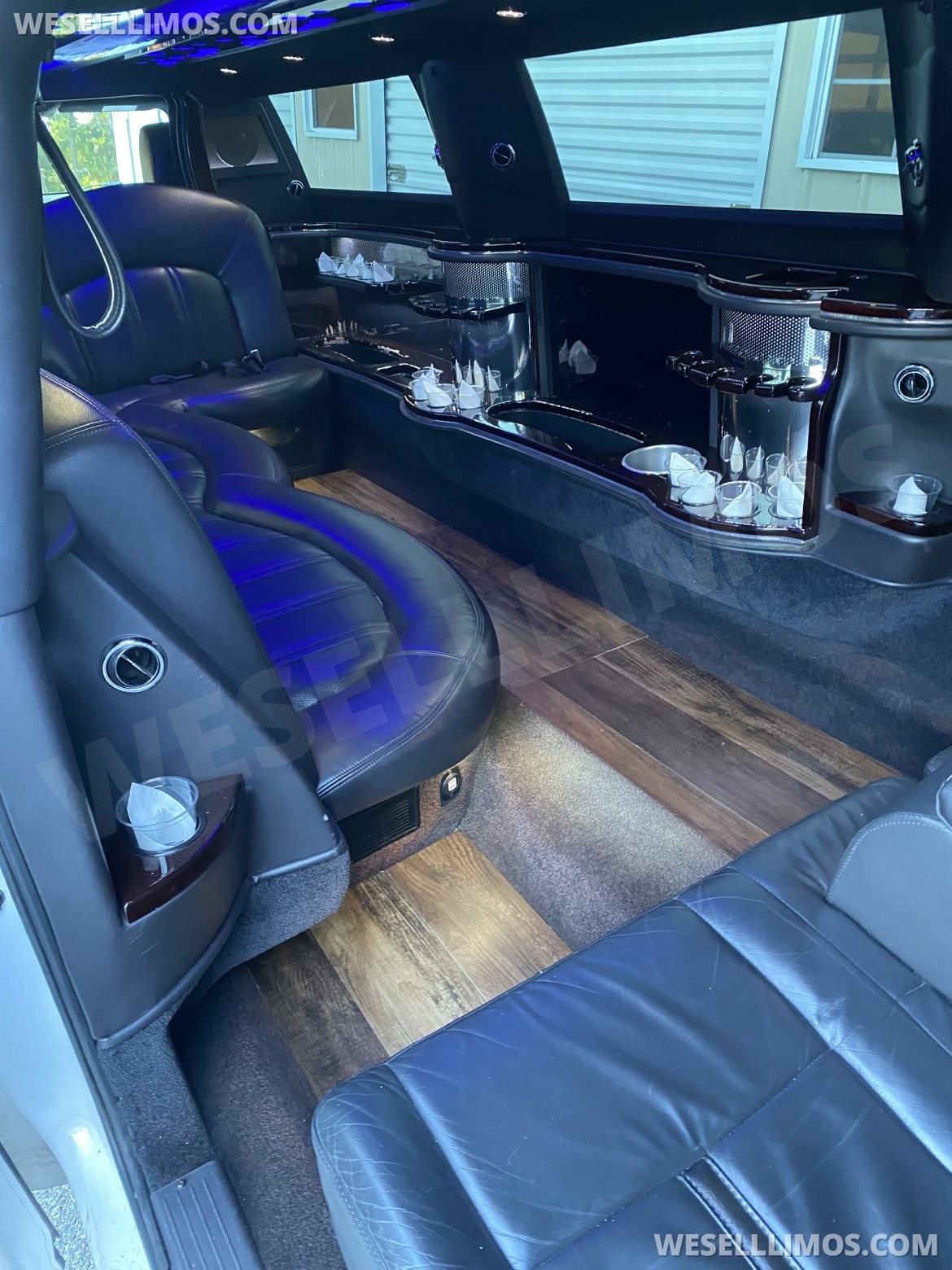 Photo of Limousine for sale: 2014 Lincoln Mkt 120&quot; by Executive