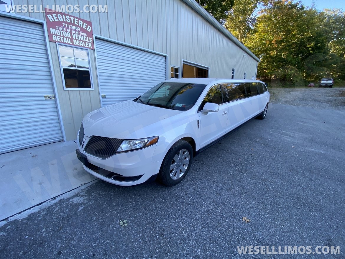 Photo of Limousine for sale: 2014 Lincoln Mkt 120&quot; by Executive