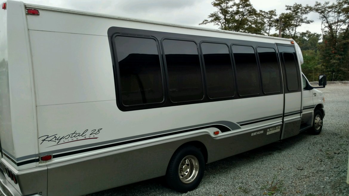 Photo of Limo Bus for sale: 1998 Ford E450  by Krystal