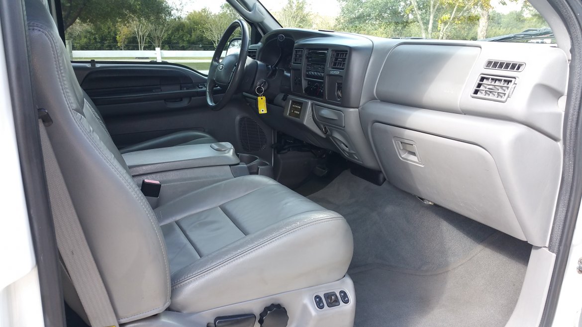 Photo of SUV Stretch for sale: 2004 Ford Excursion XLT 140&quot; by LCW