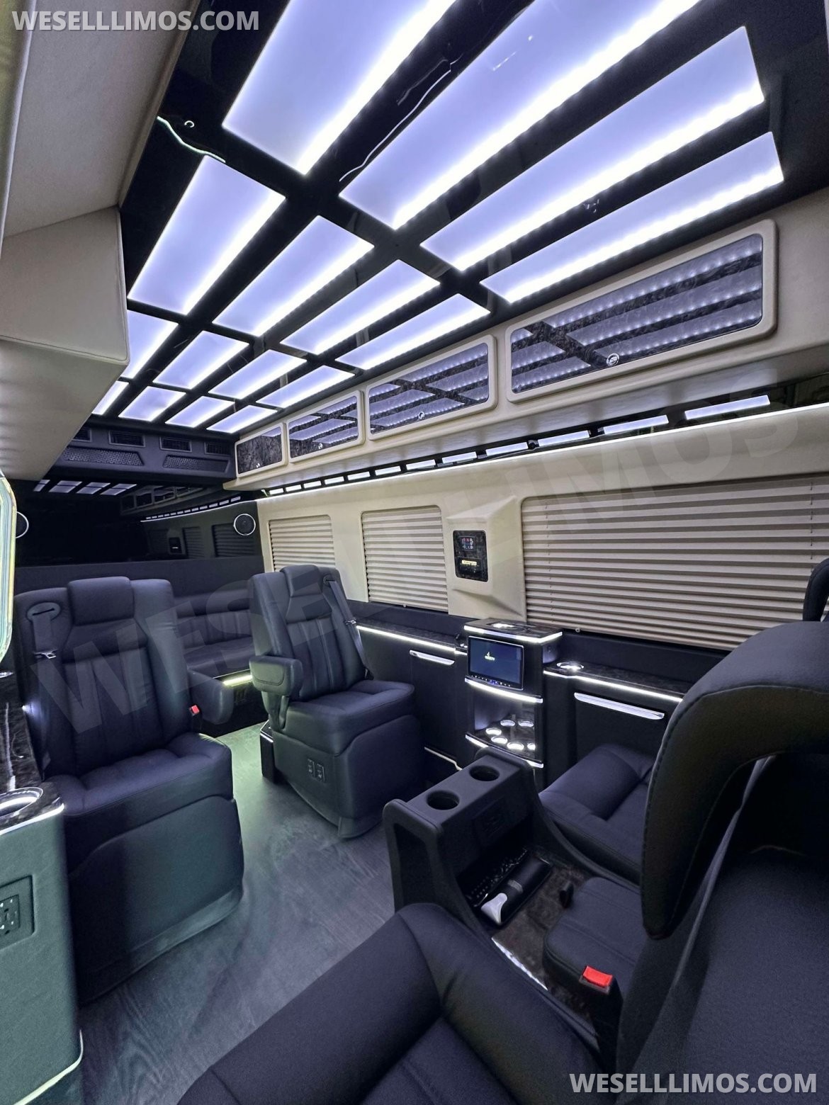 2025 CEO Mercedes-Benz Sprinter - Photo 3