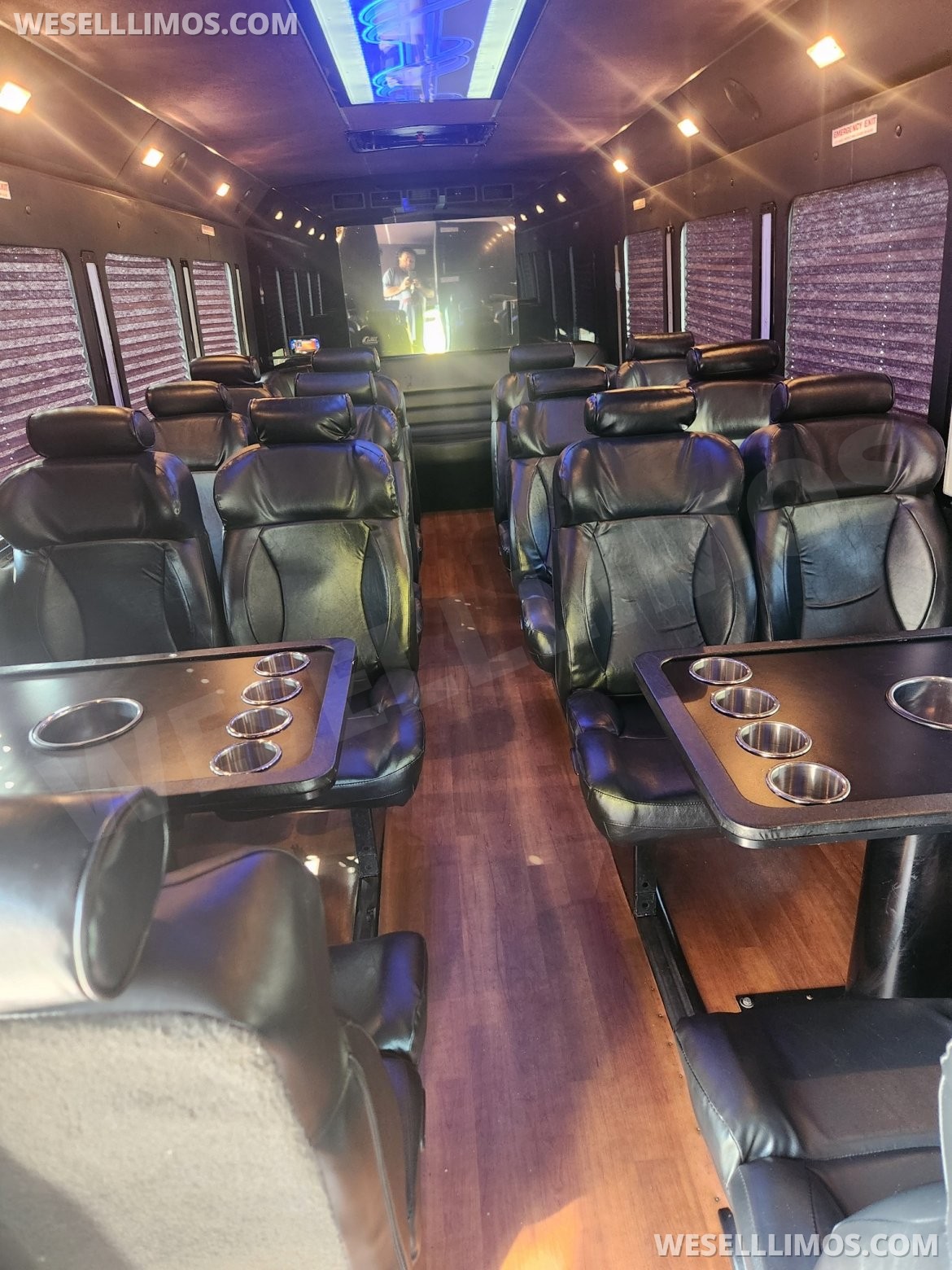2012 Ford F550 Limo Bus - Photo 2