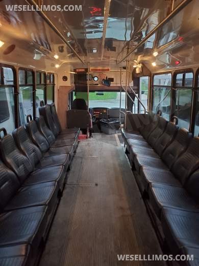 2005 International Bus Limo Bus - Limo Bus for Sale in Kieler, WI - Photo 2