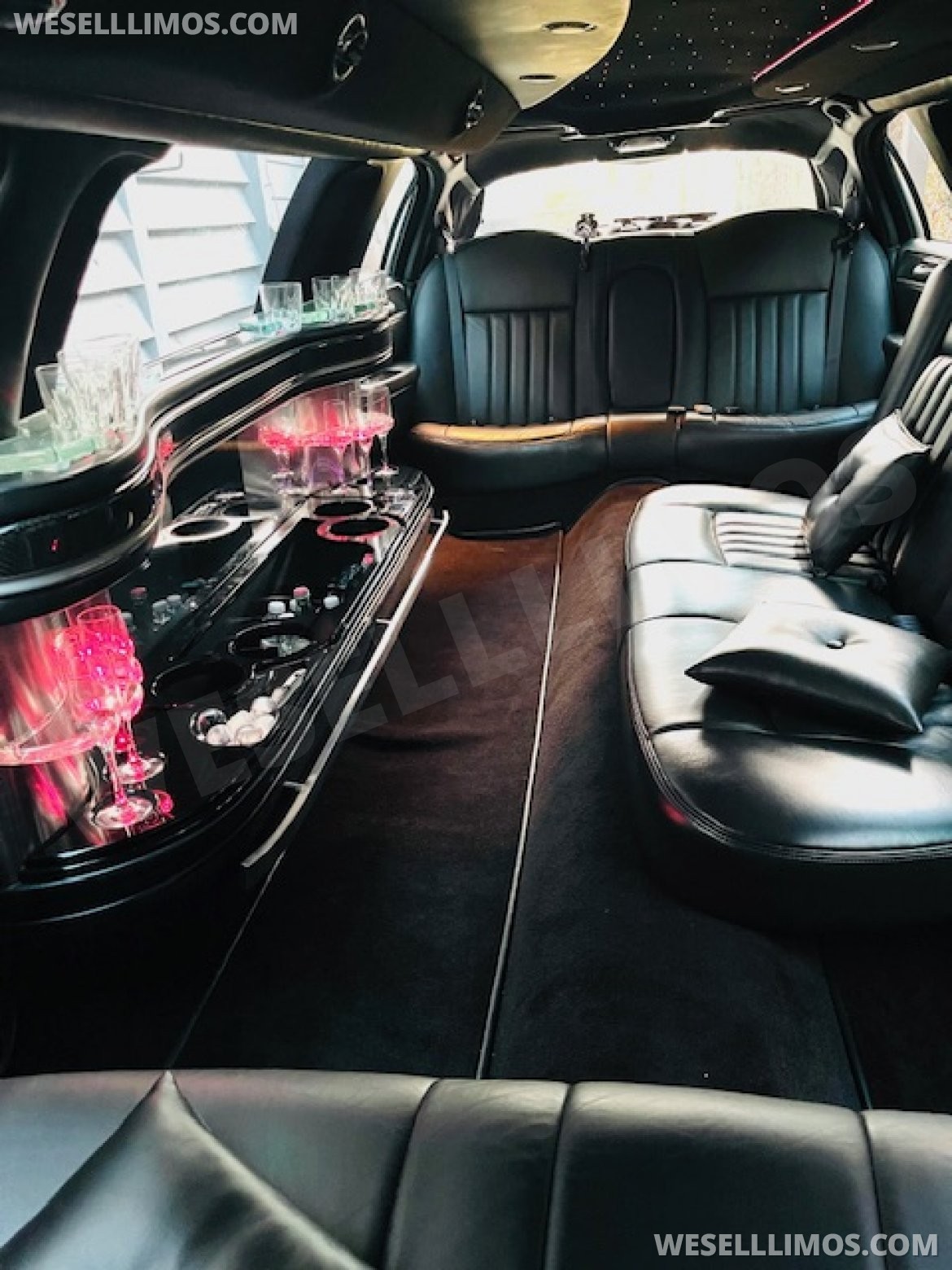 Photo of Limousine for sale: 2007 Lincoln Town Car