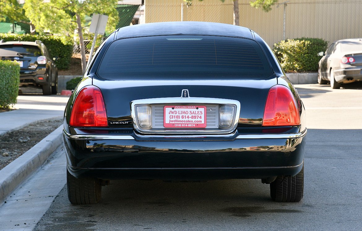 Photo of Limousine for sale: 2011 Lincoln Town Car 120&quot; by Executive coach builders