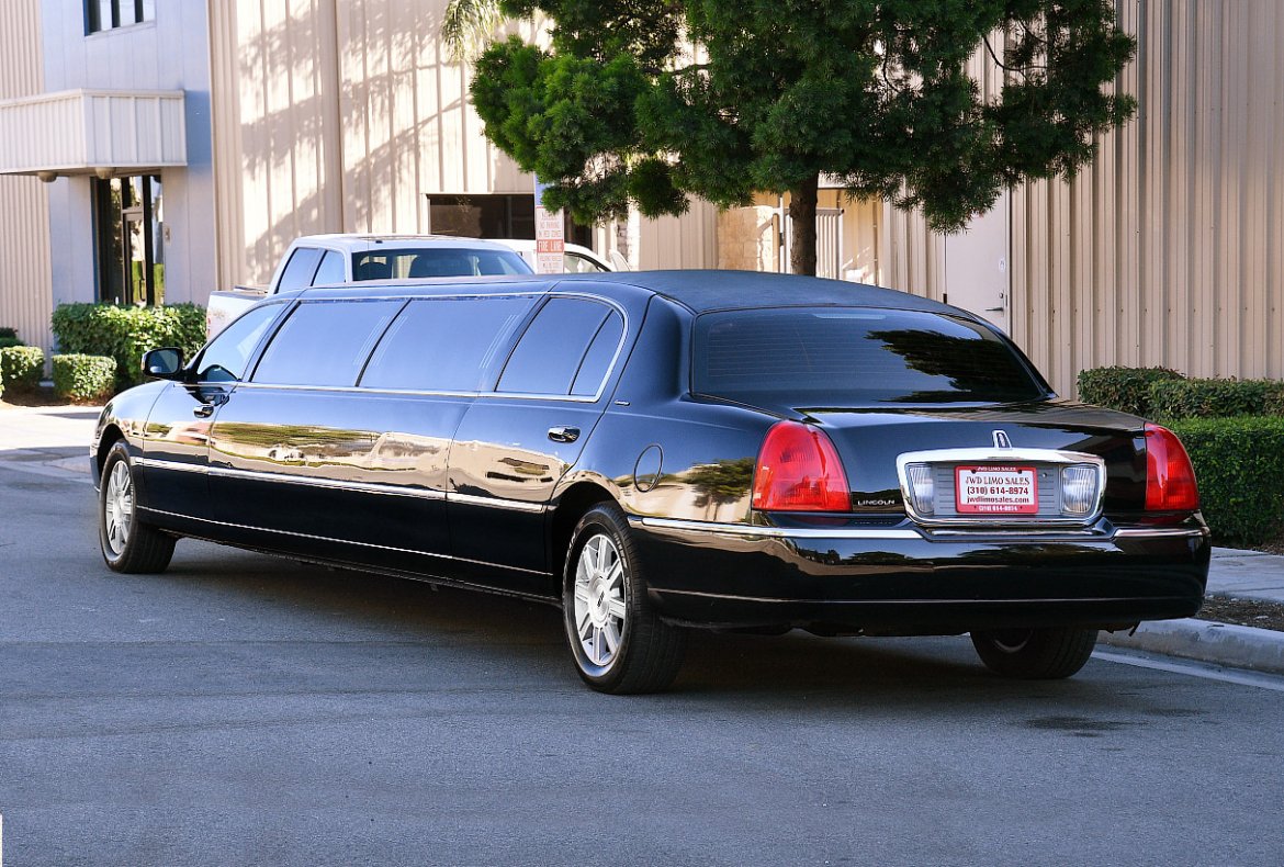 Used 2011 Lincoln Town Car for sale WS10826 We Sell Limos