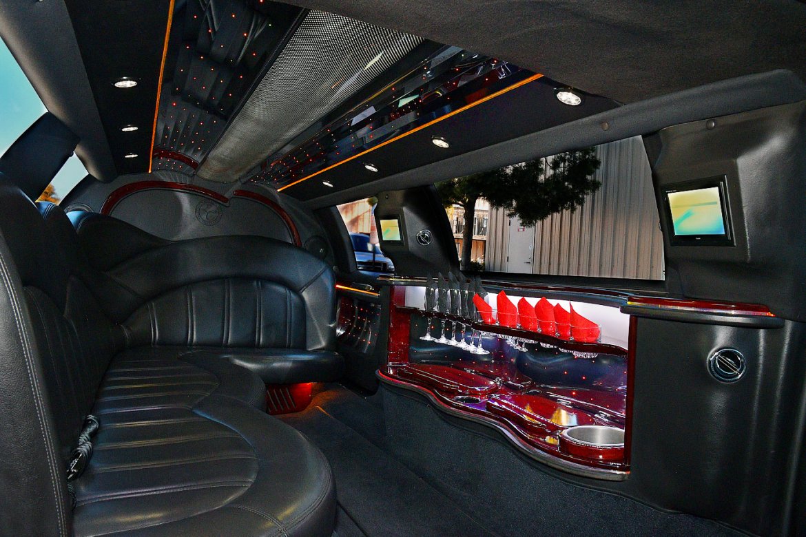 Photo of Limousine for sale: 2011 Lincoln Town Car 120&quot; by Executive coach builders