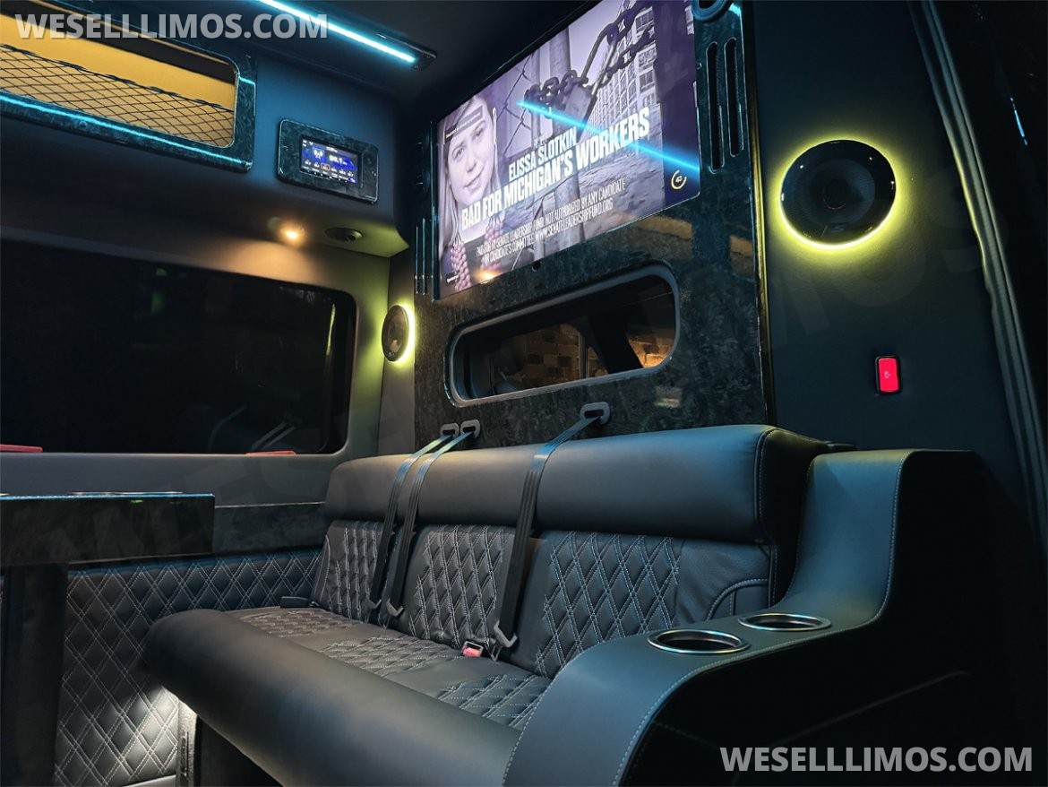 2025 15 Passenger Executive Limousine with Table & Two Tvs Auto Elite Sprinter - Photo 2