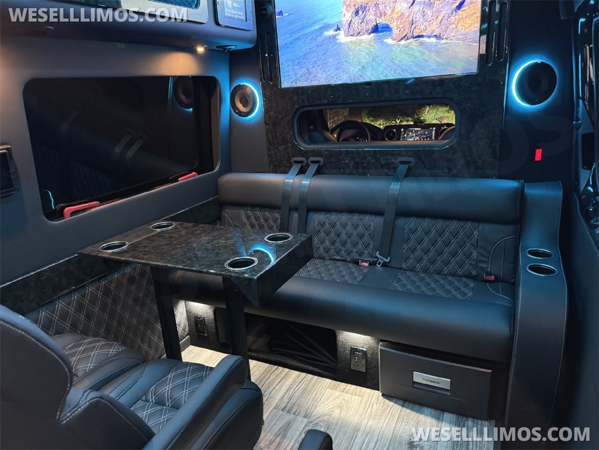 2025 15 Passenger Executive Limousine with Table & Two Tvs Auto Elite Sprinter - Photo 3