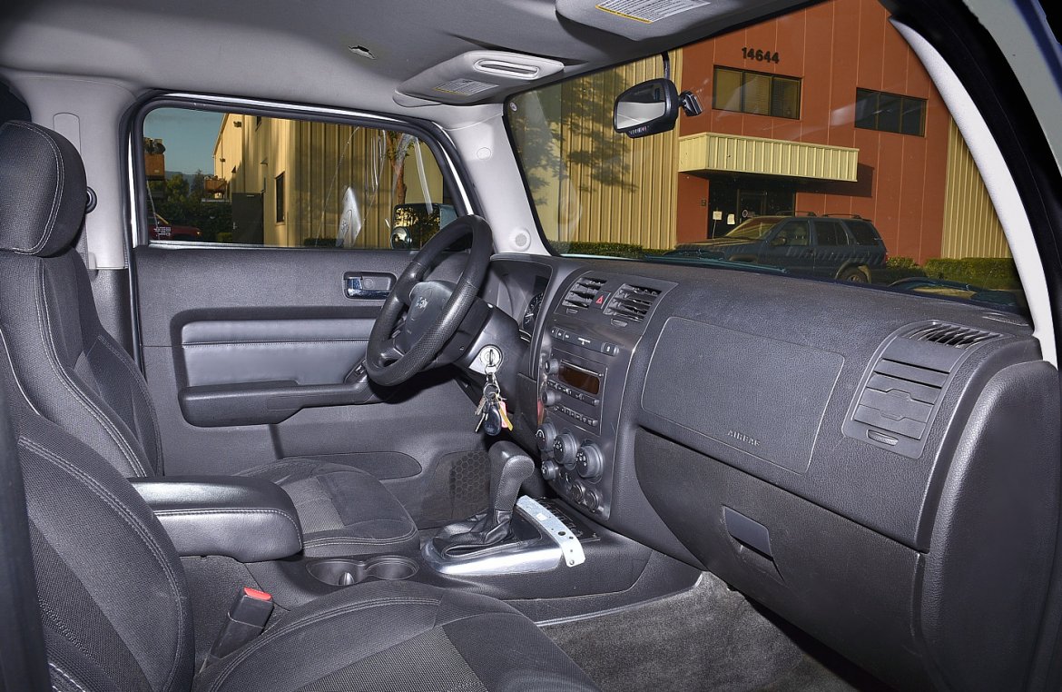 Photo of SUV Stretch for sale: 2008 Hummer H-3 140" by Imperial Coach