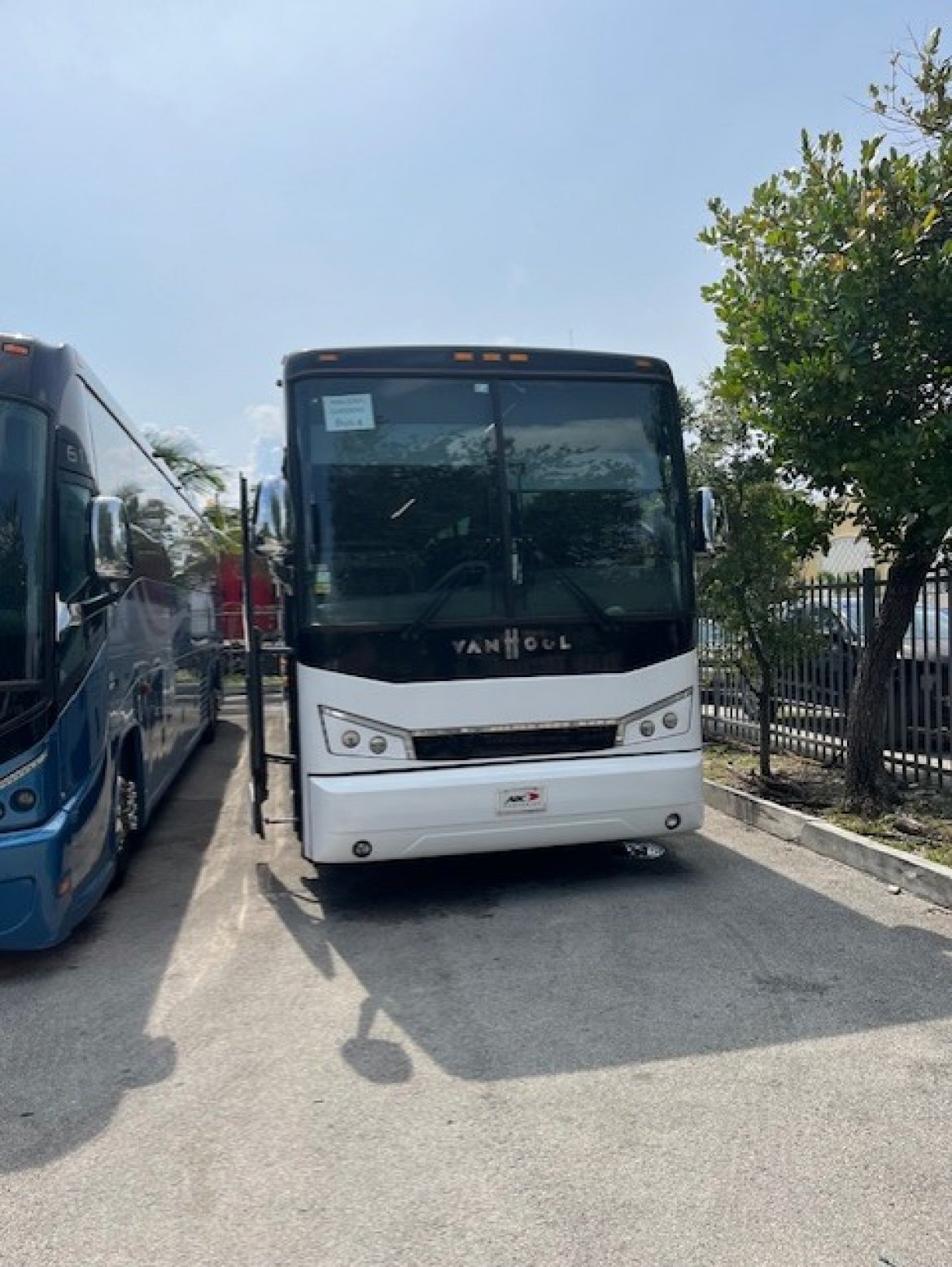 Used 2018 Van Hool CX45 for sale in WEST PARK, FL #WS-18299 | We Sell Limos