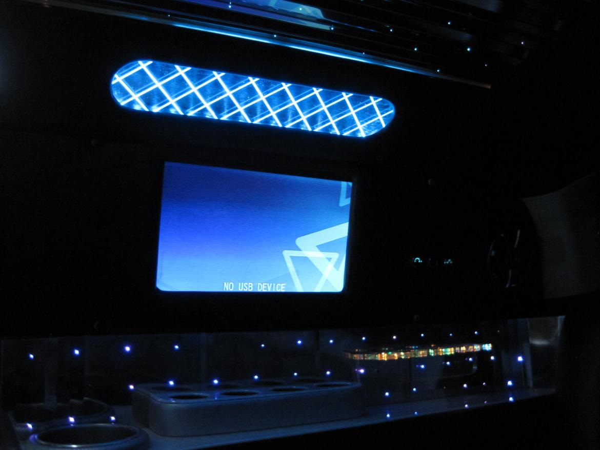 Photo of Limousine for sale: 2008 GMC Yukon 200" by Royal by Victor