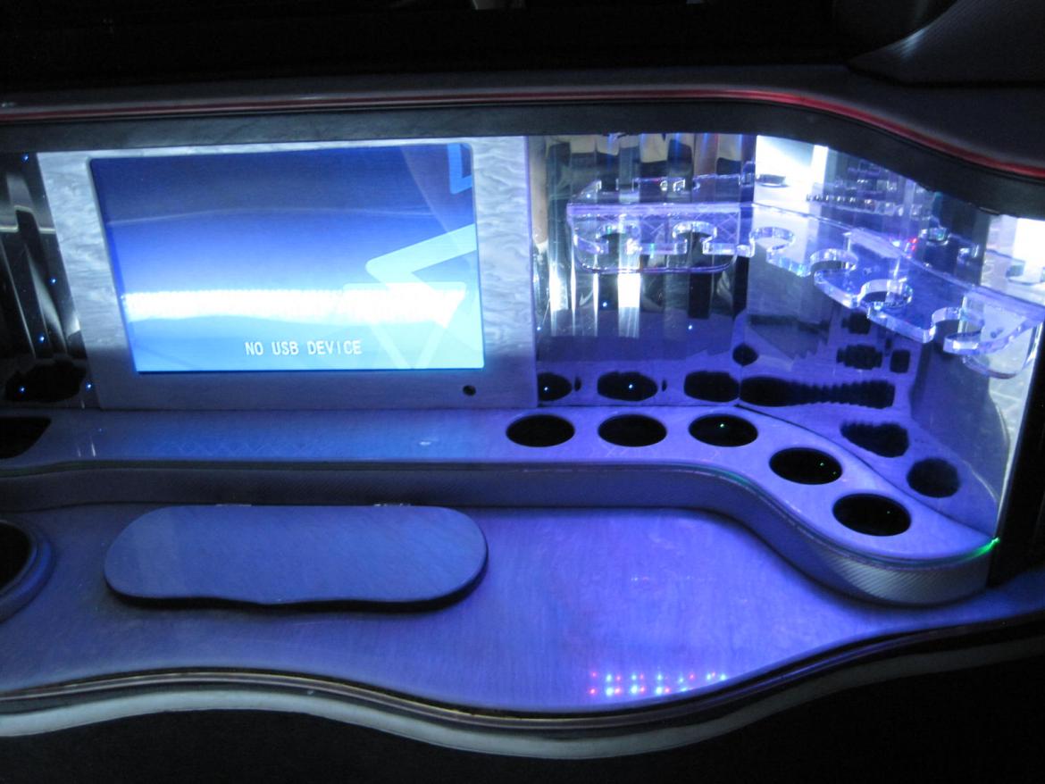 Photo of Limousine for sale: 2008 GMC Yukon 200" by Royal by Victor